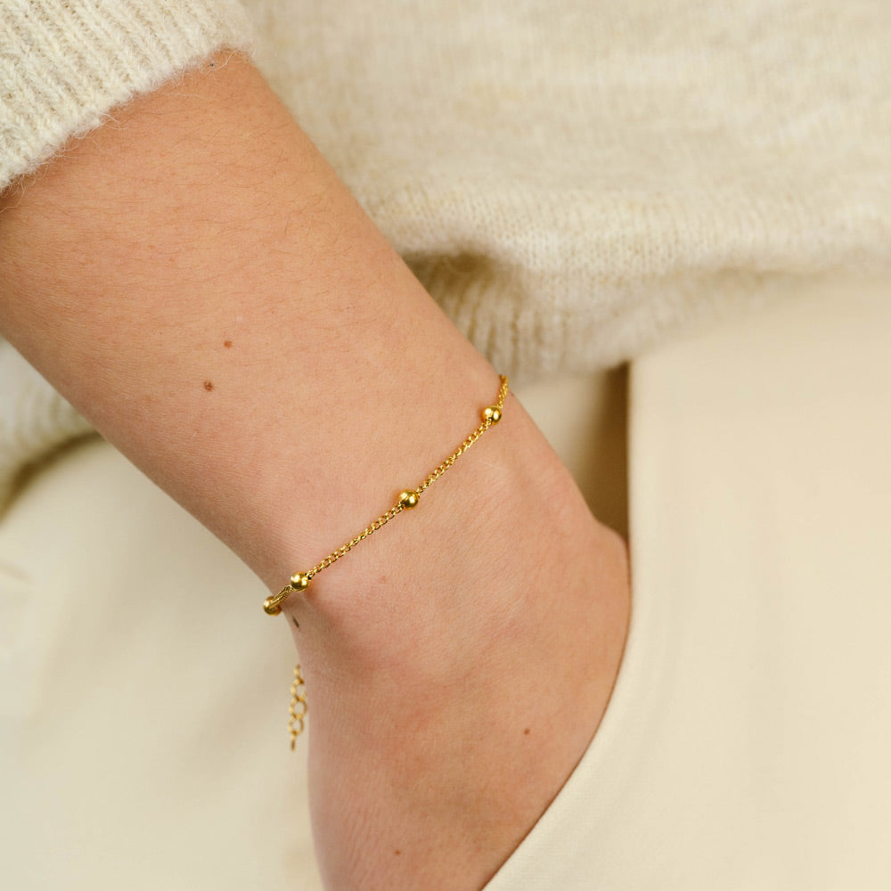 Amara Fine Beaded Chain Bracelet Gold